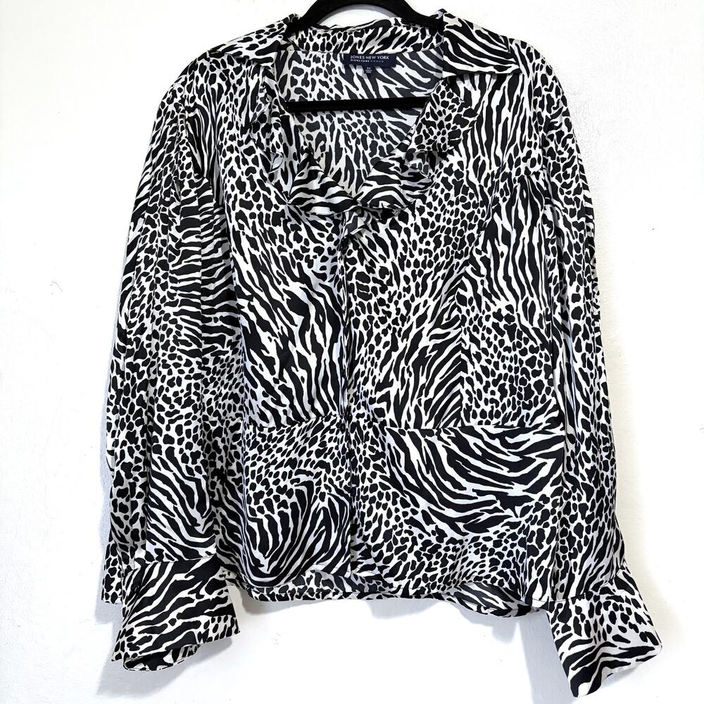 Jones New York 100% Silk Satin Ruffle Neck Animal Print Blouse Size 2X